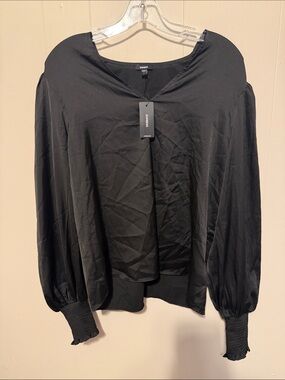 Express Black V-Neck Balloon Sleeve Blouse